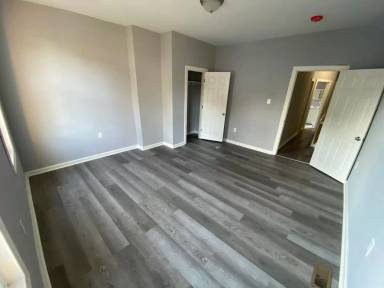 Main picture of 5527 Pearl St