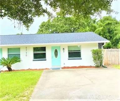Main picture of 2720 S Sunrise Ct