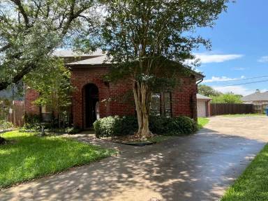 Main picture of 5137 Queens Ct