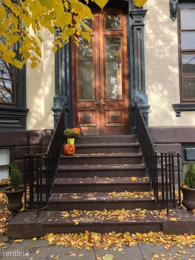 Main picture of 111 Union St