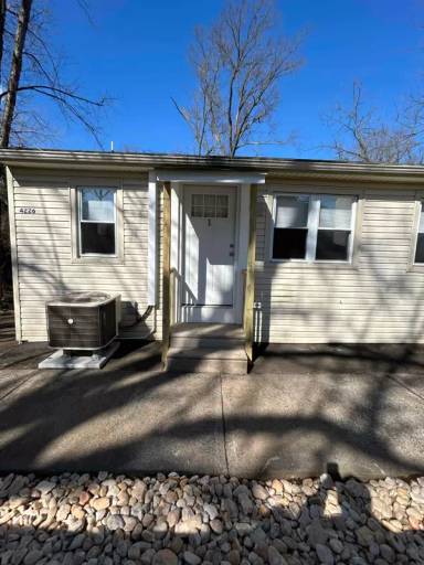 Main picture of 4226 Old Lincoln Hwy