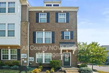 Main picture of 2908 Pinebrook Rd