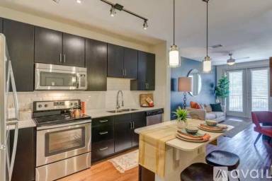 Main picture of 1923 E 7th St