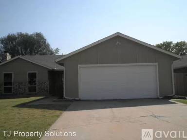 Main picture of 1324 Alviola Ave