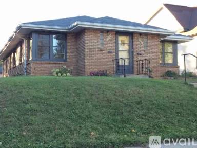 Main picture of 2802 Lincoln St NE