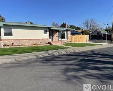 Main picture of 481 McKnight Ln