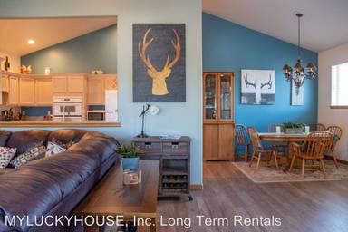 Main picture of 47 SE Taft Ave