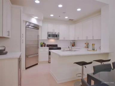 Main picture of 101 4th St