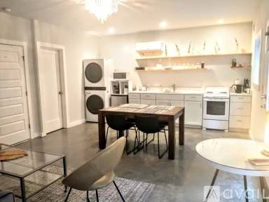 Main picture of 27 Ruslan Dr