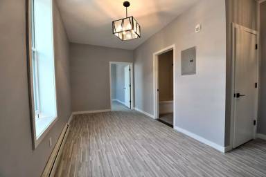 Main picture of 222 Broadway