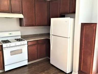 Main picture of 625 Cary Woods Cir