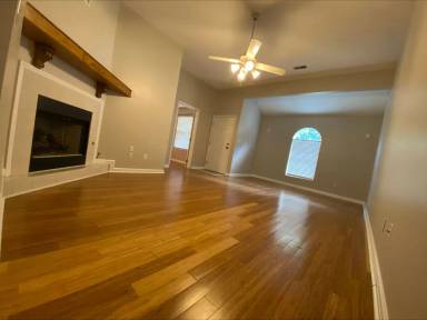 Main picture of 10133 Bellflower Way