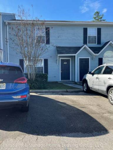 Main picture of 2202 Timberwood Cir S