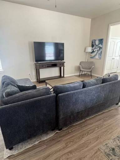 Main picture of 3427 Enclave Pl