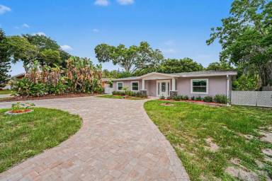 Main picture of 20 Hardee Cir N