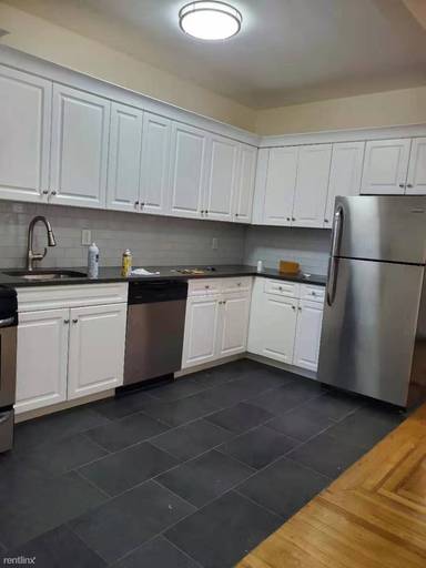 Main picture of 2147 E 17th St