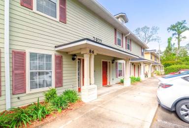 Main picture of 2972 SW 35th Pl