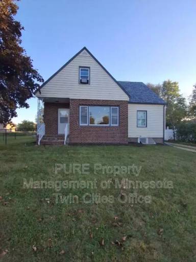 Main picture of 5557 146th St N