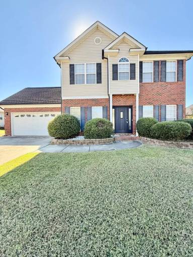 Main picture of 3007 Hemby Commons Pkwy
