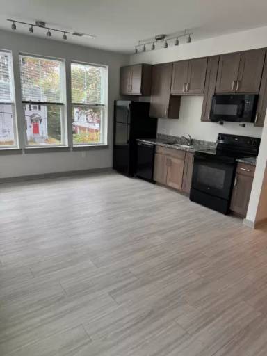 Main picture of 2317 Huntington Ave