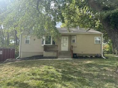 Main picture of 4440 N Walrond Ave