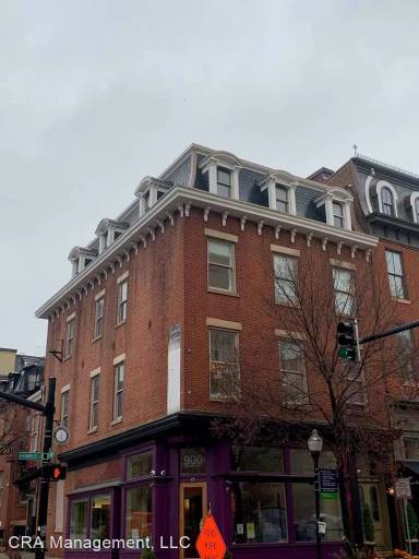 Main picture of 900 N Charles St