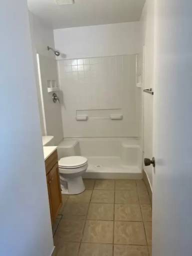 Main picture of 903 Country Club Dr SE
