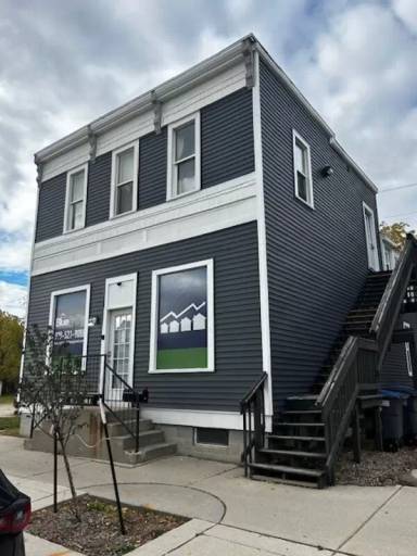 Main picture of 1136 Indiana Ave