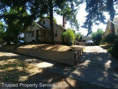 Main picture of 1877 Harris St