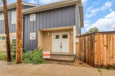 Main picture of 1938 W 37th Ave