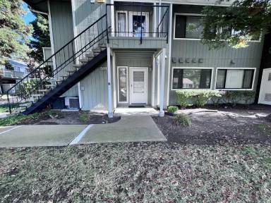 Main picture of 112 Compton Cir