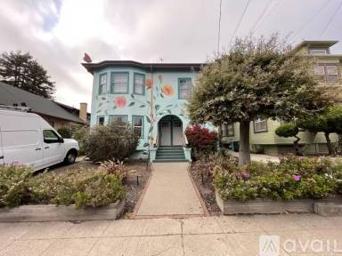 Main picture of 1917 Parker St
