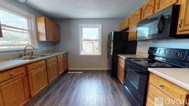 Main picture of 530 Hull Ave