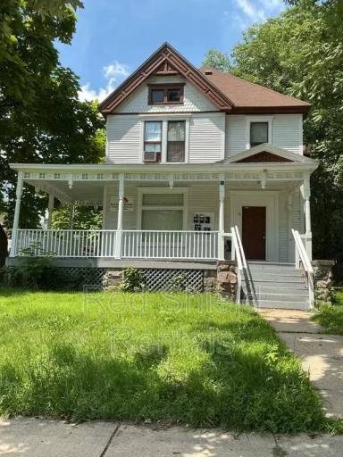Main picture of 11 N Normal St