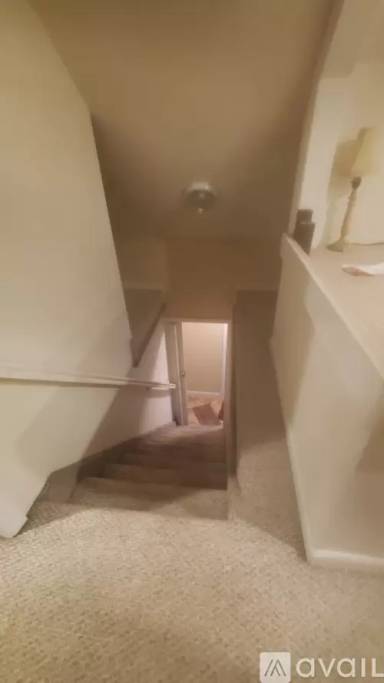 Main picture of 10 Woodland Rd