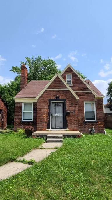 Main picture of 20150 Hanna St