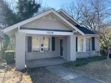 Main picture of 3519 Kavanaugh Blvd