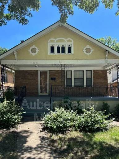 Main picture of 5303 Charlotte St