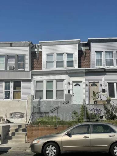 Main picture of 5748 N 7th St