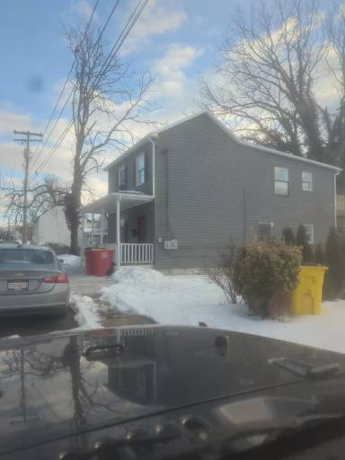 Main picture of 206 S Lawrence St
