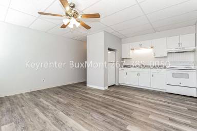 Main picture of 198 N Washington St