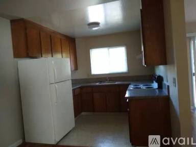 Main picture of 825 Kiely Blvd