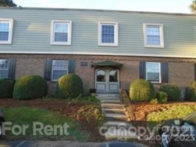 Main picture of 2604 Park Rd