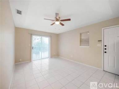 Main picture of 1800 Oasis Ave