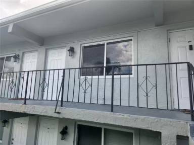 Main picture of 715 NE 2nd Ave