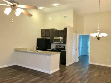 Main picture of 124 Jennifer Ln