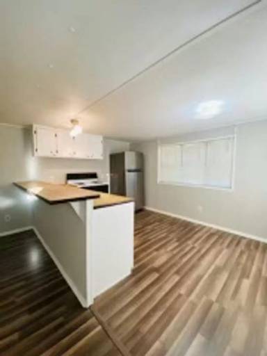 Main picture of 23 Highland St NE