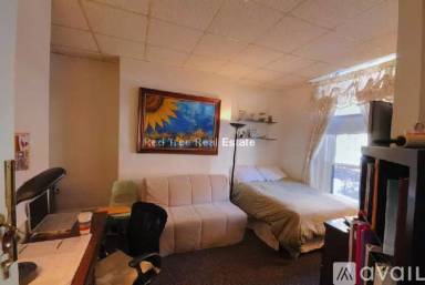 Main picture of 405 Beacon St