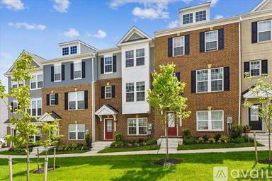 Main picture of 3006 Pinebrook Rd