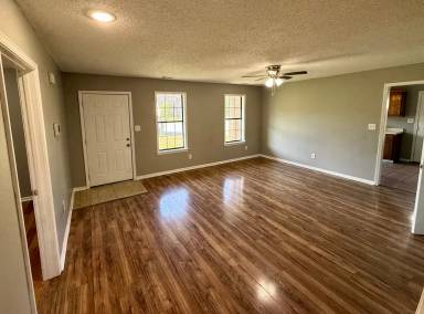 Main picture of 2516 Glenn Pl